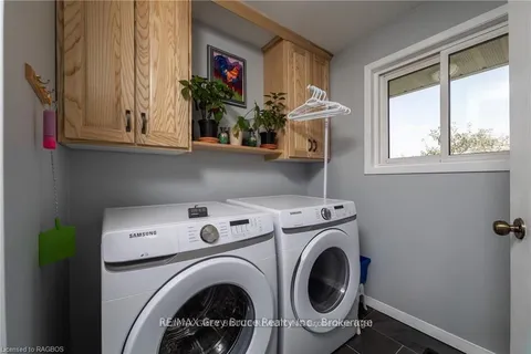 362511 Lindenwood Road, Georgian Bluffs, ON N0H 2T0