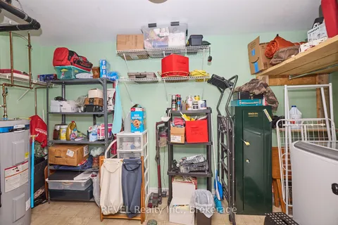 19 Knoll Street, Port Colborne, ON L3K 5A4