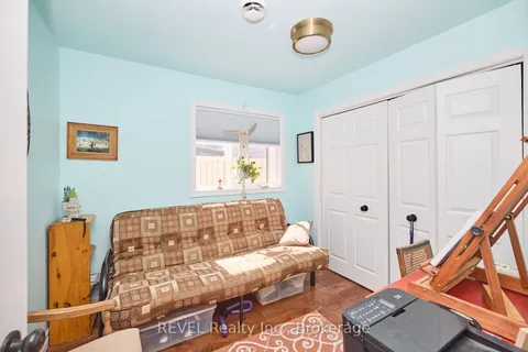 19 Knoll Street, Port Colborne, ON L3K 5A4