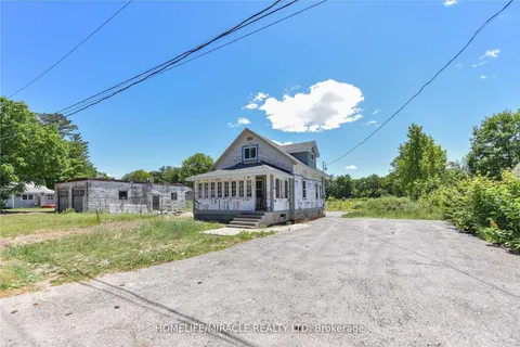 481 David Street, Gravenhurst, ON P1P 1M1
