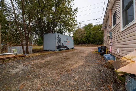 7 Dufferin Street, Huntsville, ON P1H 1X3