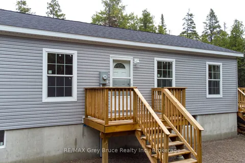 147 Dorcas Bay Road, Northern Bruce Peninsula, ON N0H 2R0