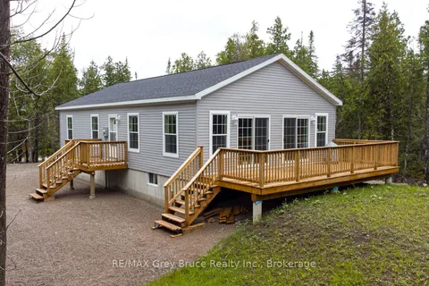 147 Dorcas Bay Road, Northern Bruce Peninsula, ON N0H 2R0