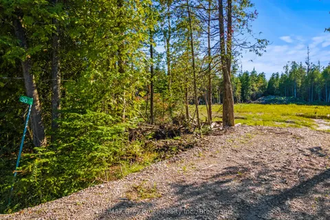 30 Huron Park Road, Northern Bruce Peninsula, ON N0H 1W0