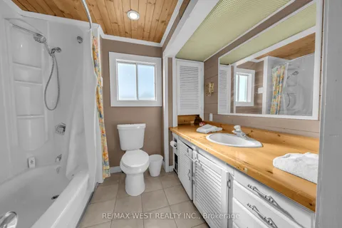 6367 Culp Street, Niagara Falls, ON L2G 2C2