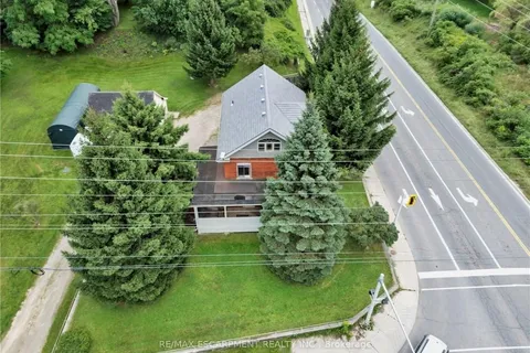 2038 GOVERNORS Road, Hamilton, ON L0R 1J0