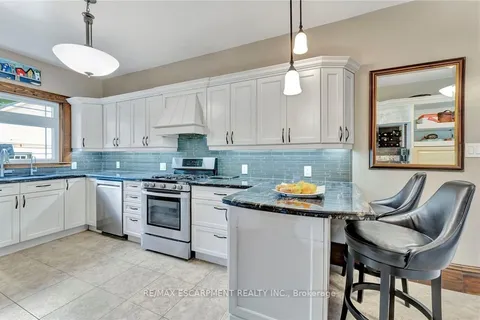 2038 GOVERNORS Road, Hamilton, ON L0R 1J0