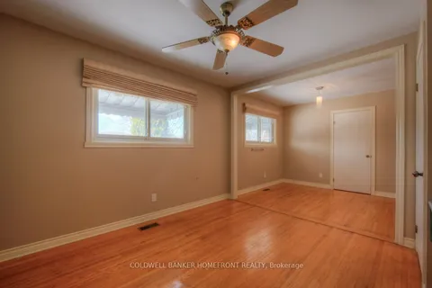 14 Montour Place, Brantford, ON N3R 5E5