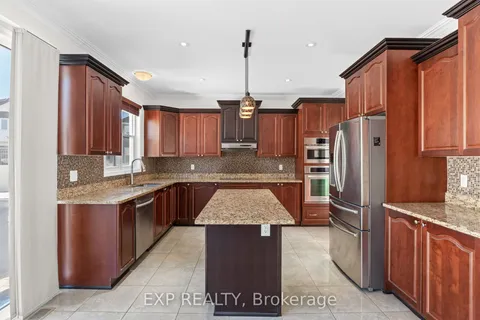 537 Bretby Crescent, Barrhaven, ON K2J 5P9