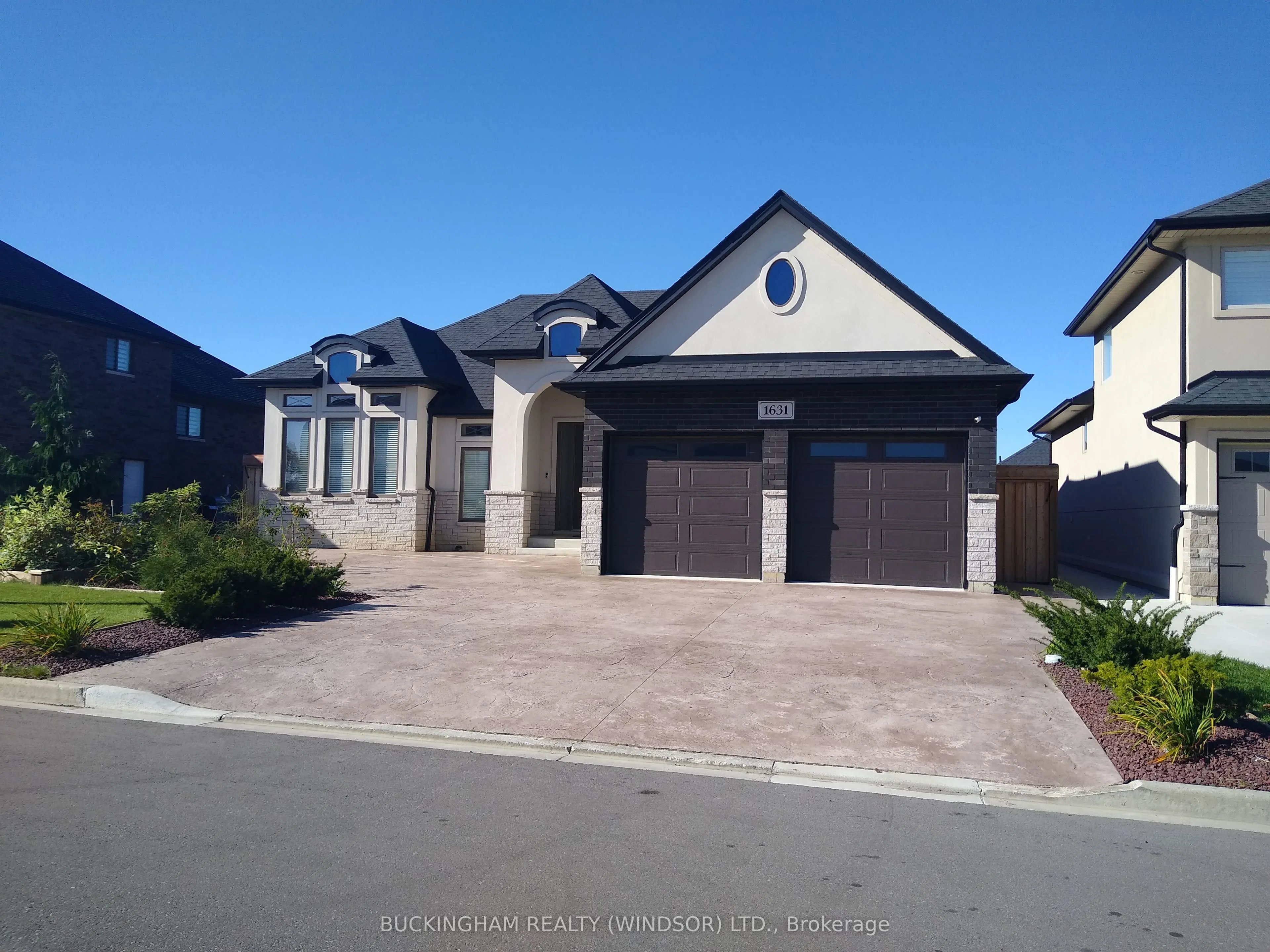 1631 Barkley Avenue, Windsor, ON N8P 0E8