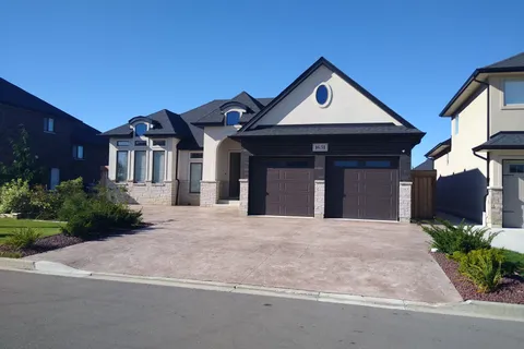 1631 Barkley Avenue, Windsor, ON N8P 0E8