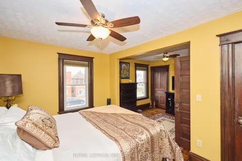160 Burgar Street, Welland, ON L3B 2S8