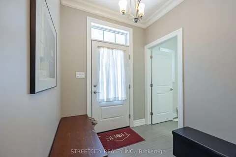 490 Phyllis Street, ON N6J 2Z4