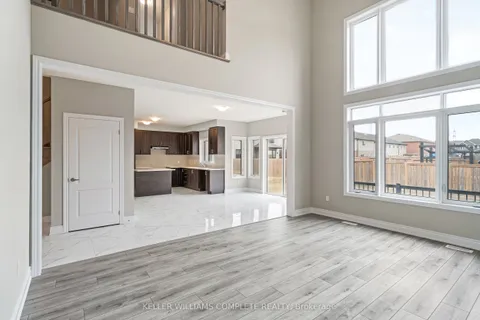 15 Venture Way, Thorold, ON L2V 0G9