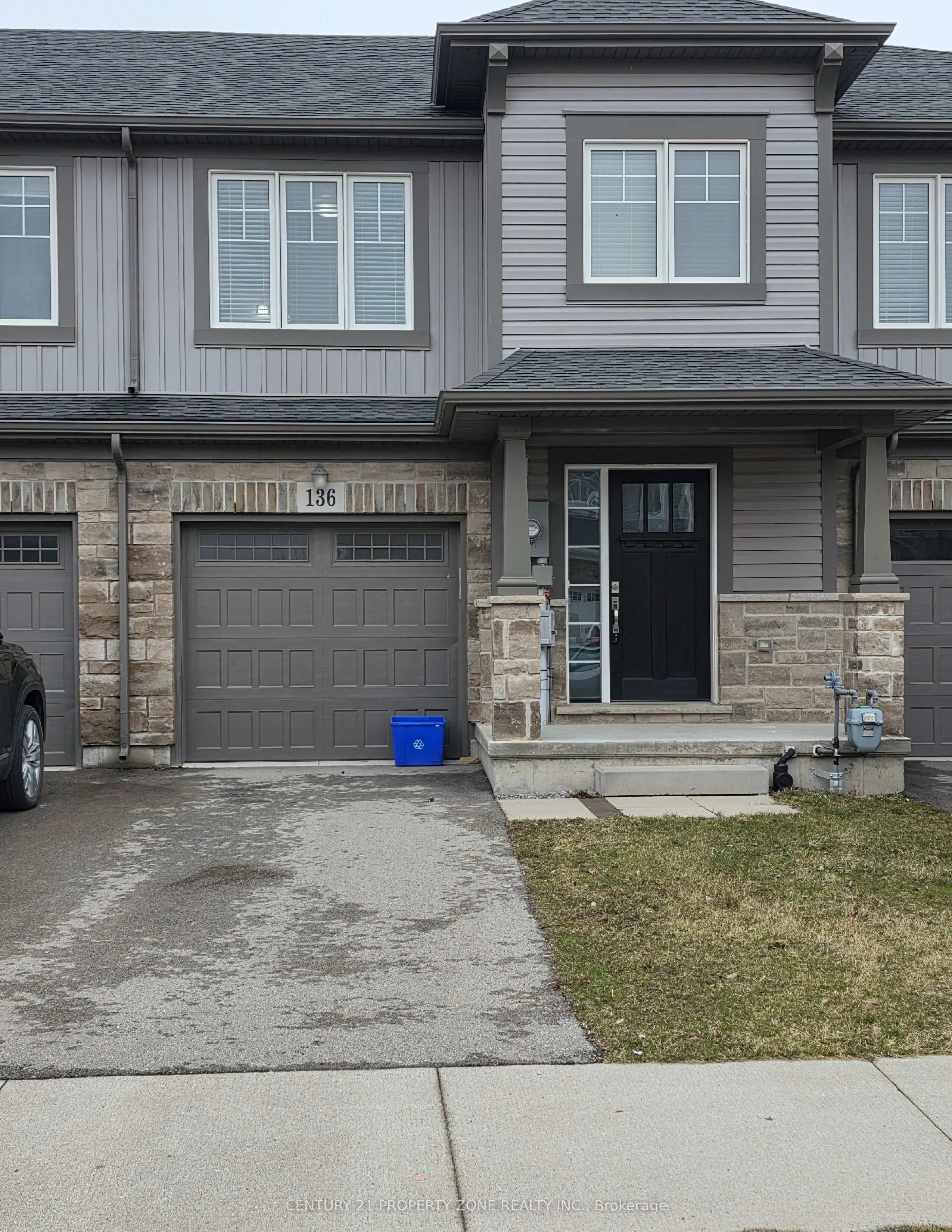 136 Monarch Street, Welland, ON L3C 0G6