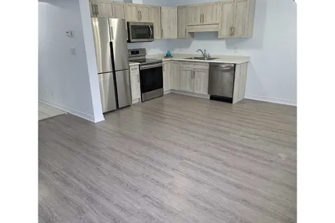 136 Monarch Street, Welland, ON L3C 0G6