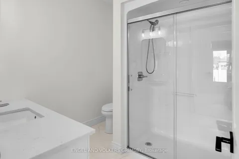 102 Leneve Street, Lambton Shores, ON L3M 1R3