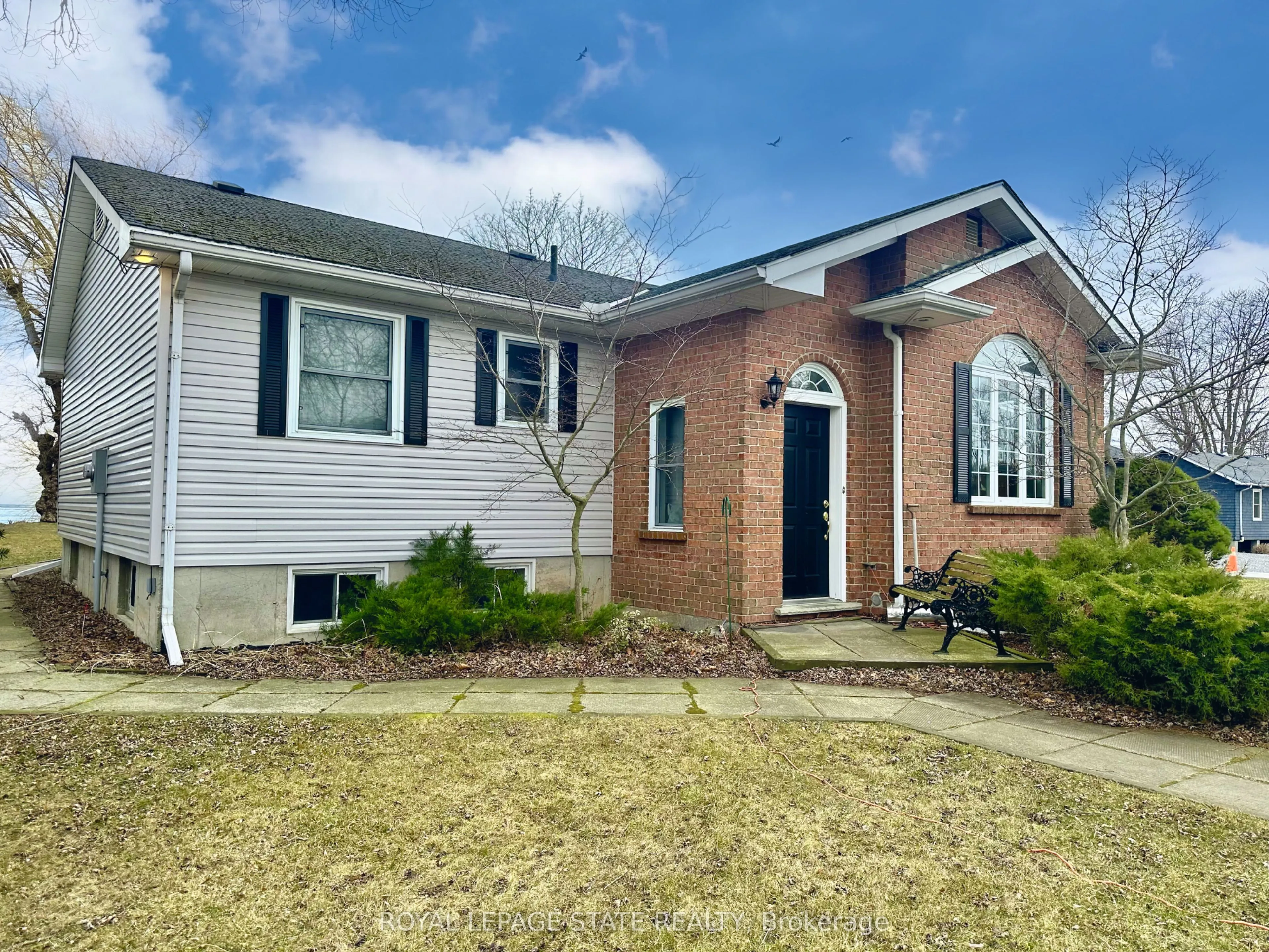 12529 Lakeshore Road, Wainfleet, ON L0S 1V0