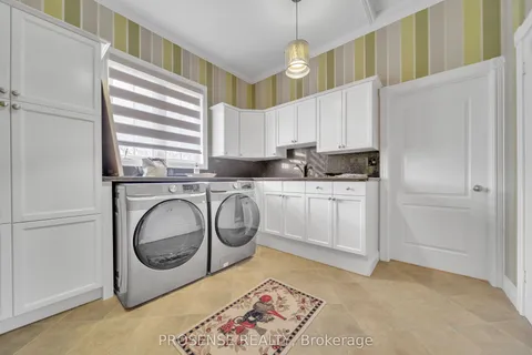 214 Maple Avenue, Brant, ON N0E 1A0