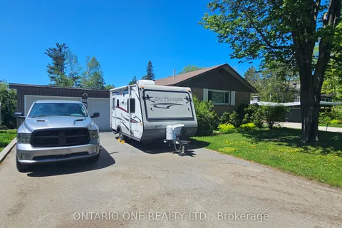 355 Greavette Street, Gravenhurst, ON P1P 1G6