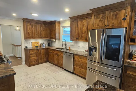 355 Greavette Street, Gravenhurst, ON P1P 1G6