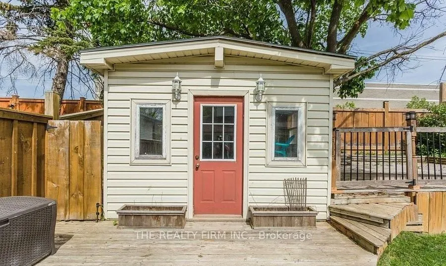 62 Beechbank Crescent, London, ON N6E 2P2