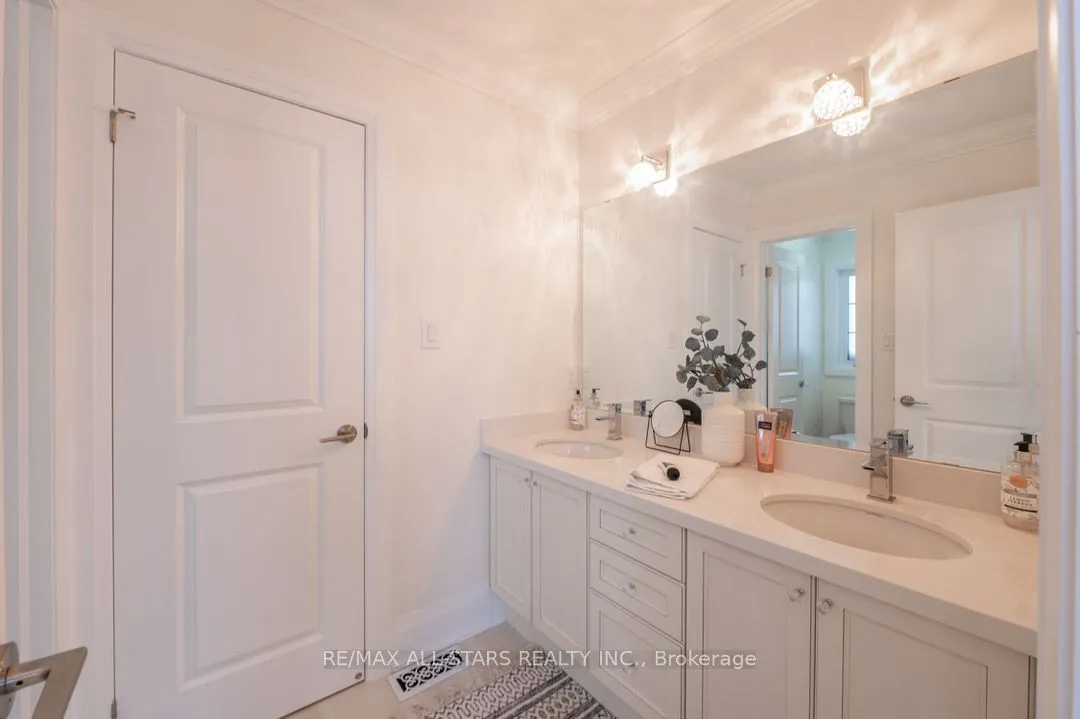 44 Bromont Drive, Cavan Monaghan, ON L0A 1G0