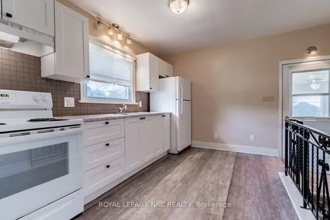 189 Glendale Avenue, St. Catharines, ON L2T 2K4