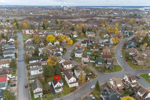 5082 St. Lawrence Avenue, Niagara Falls, ON L2E 3Y8