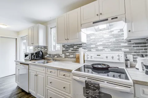 185 Simcoe Street, Hamilton, ON L8L 3N9