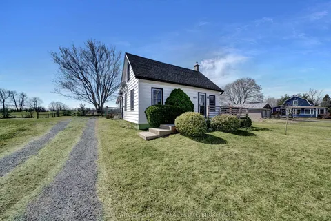 18617 Loyalist Parkway, Prince Edward County, ON K0K 2J0