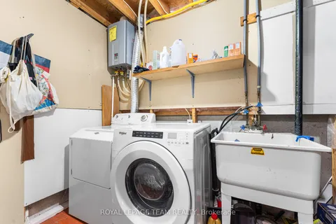 486 Deancourt Crescent, Orleans - Cumberland and Area, ON K4A 3G3