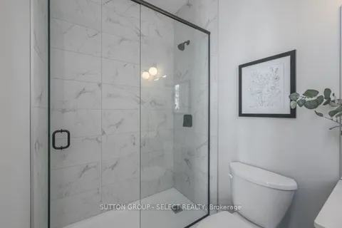 2835 Sheffield Place, ON N6G 5H5