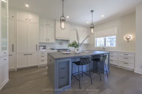 326 Manhattan Drive, London, ON N6K 4M7