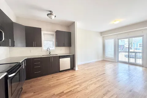 136 King George Street, ON K1K 1V3