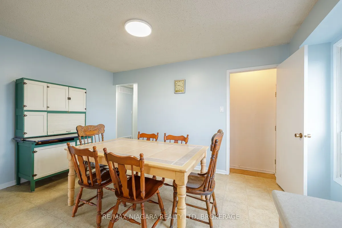 8420 Lamont Avenue, Niagara Falls, ON L2G 6V8