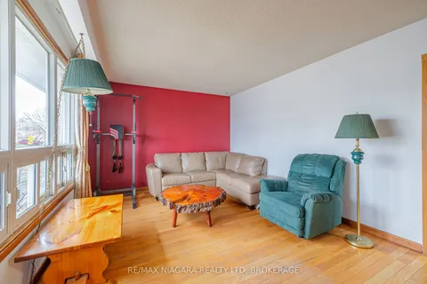 8420 Lamont Avenue, Niagara Falls, ON L2G 6V8