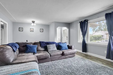 454 Salisbury Street, ON N5Y 3B2