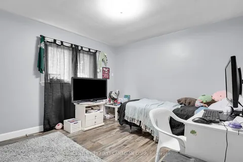 454 Salisbury Street, ON N5Y 3B2