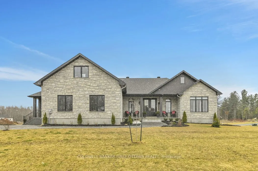 1684 Trizisky Street, North Dundas, ON K0E 1S0