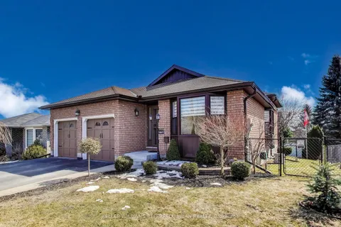 1867 Cherryhill Road, ON K9K 2E3