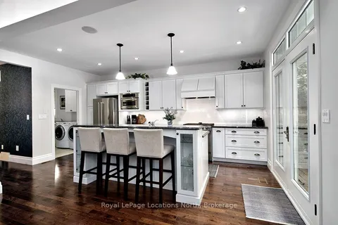 124 LANDRY Lane, Blue Mountains, ON N0H 2P0