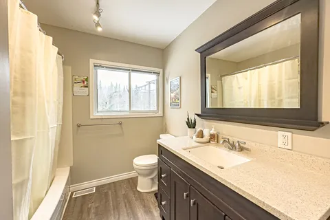 1170 English Circle, Highlands East, ON K0M 1R0