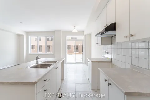 41 Ever Sweet Way, Thorold, ON L2V 0K9