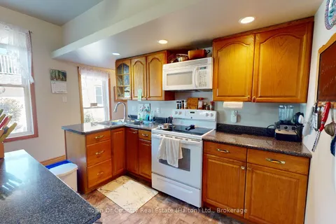 540 10th Avenue, Hanover, ON N4N 2P4