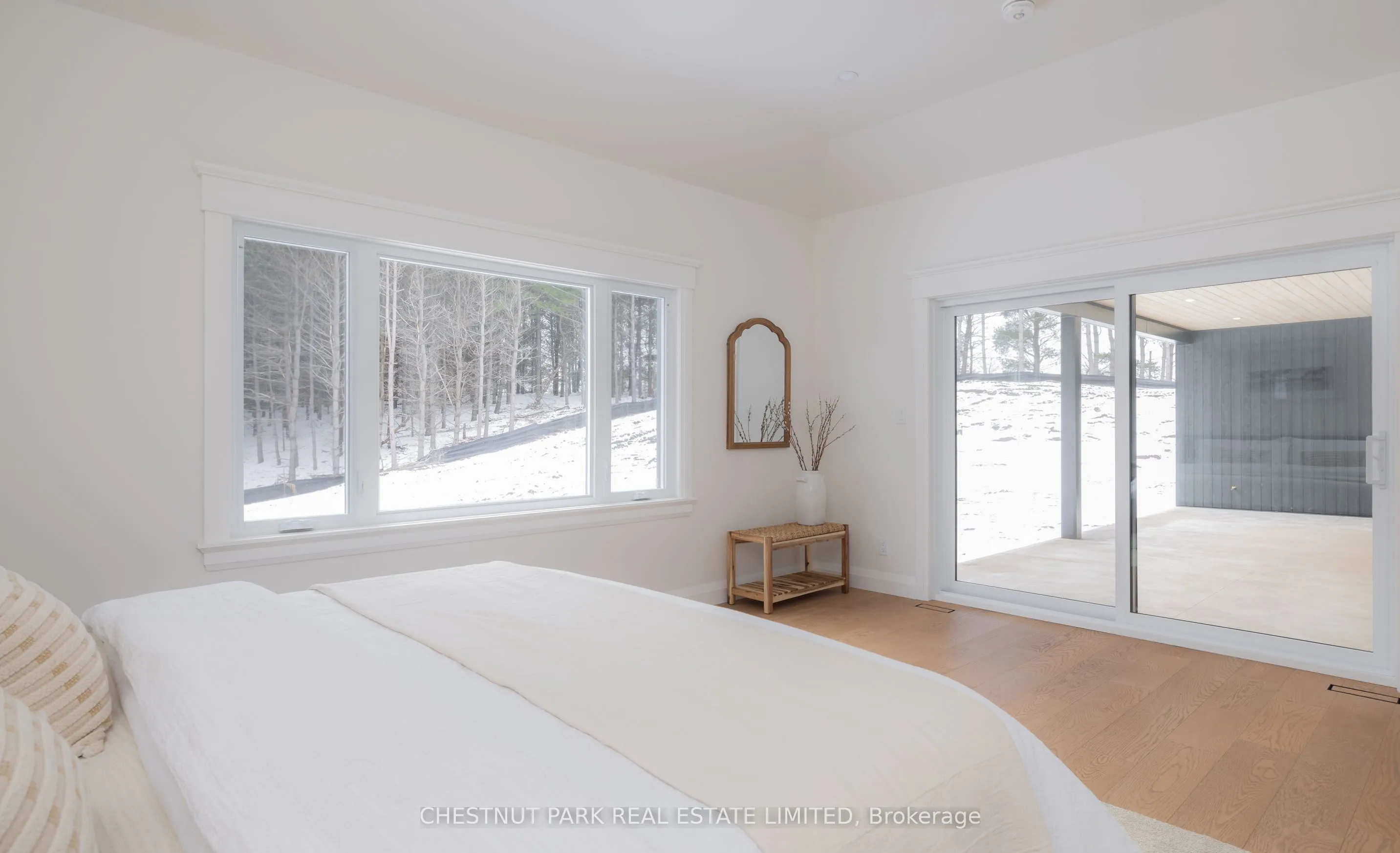 675528 Hurontario Street, Mono, ON L9V 0Z9