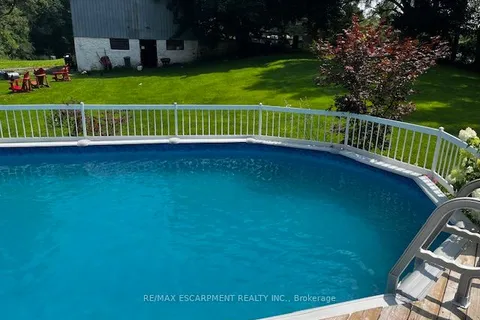 1578 Brock Road, Hamilton, ON L9H 5E4