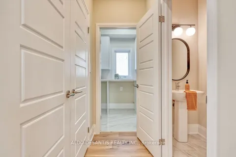 127 Rockledge Drive, Hamilton, ON L0R 1P0