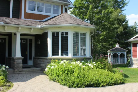1020 BIRCH GLEN Road, Lake of Bays, ON P0B 1A0