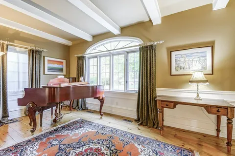 12 CENTRE Street, Niagara-on-the-Lake, ON L0S 1J0